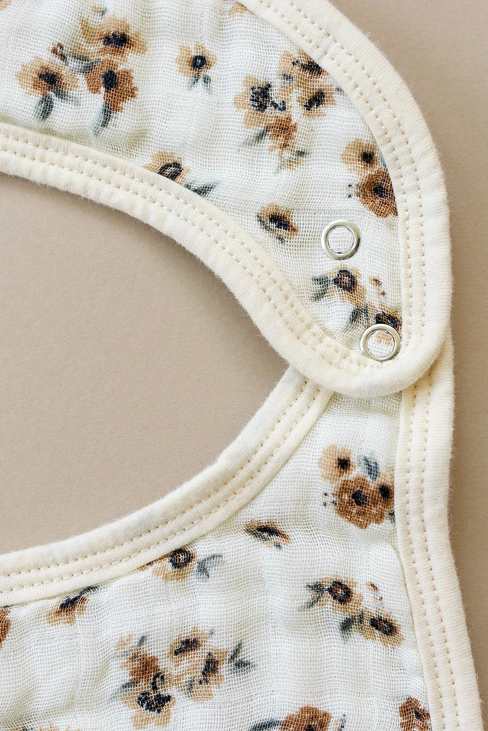 Autumn Bloom Classic Muslin Bib, 100% Cotton, Baby Essentials - Image 3