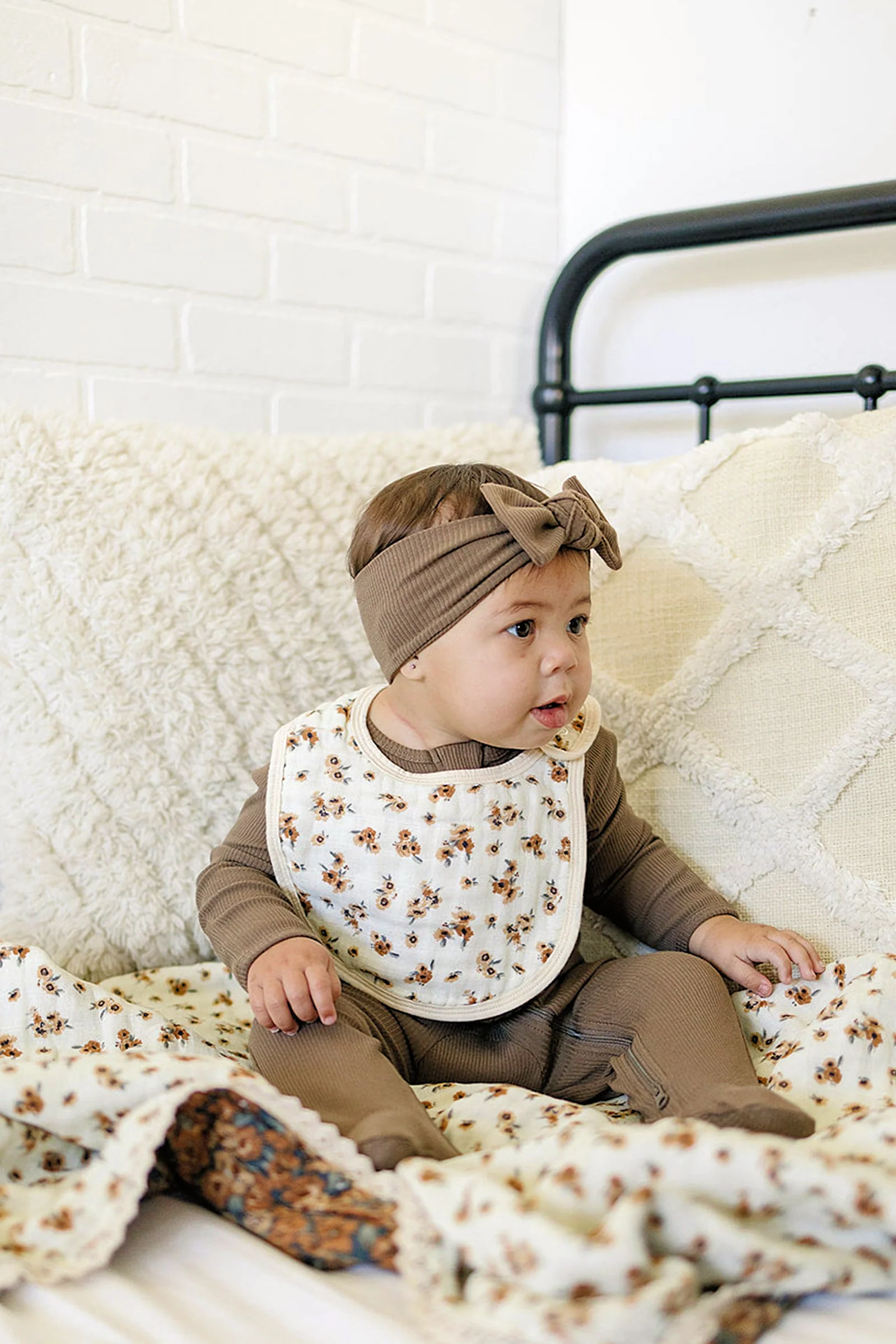 Autumn Bloom Classic Muslin Bib, 100% Cotton, Baby Essentials - Image 5