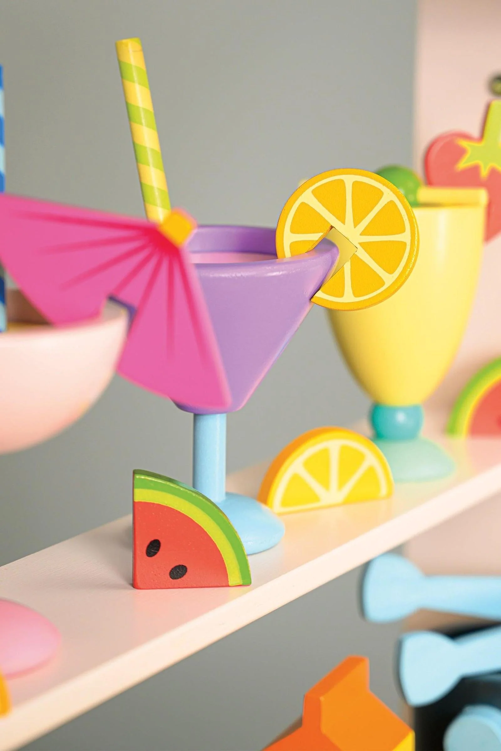 Wooden Mocktail Drinks Trolley for Pretend Play - Image 8