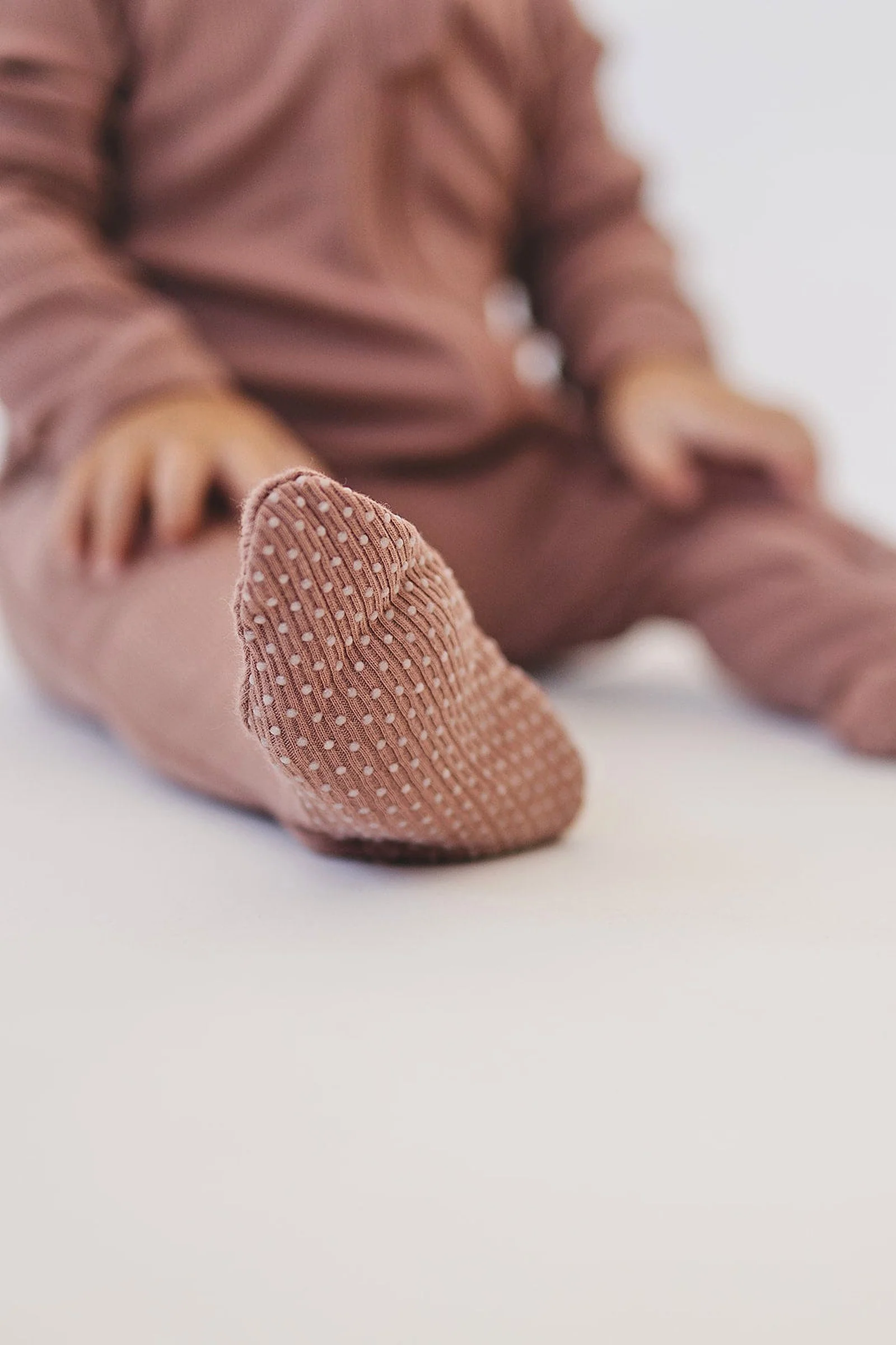 Dusty Rose Ribbed Zipper Footed Pajama, Baby Essentials, Organic Cotton - Image 4