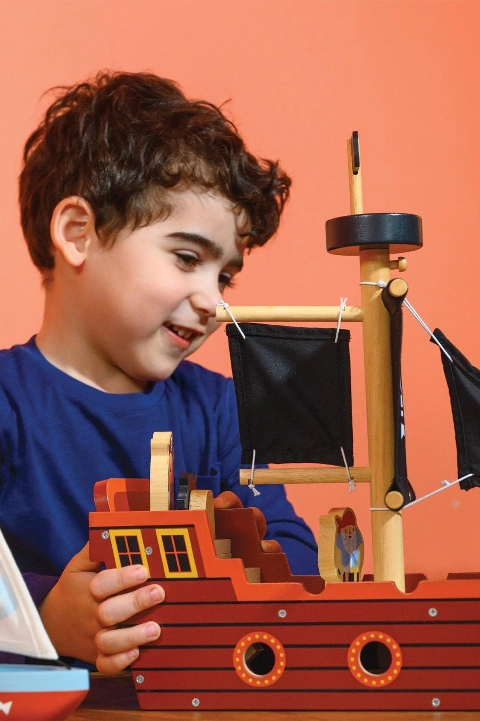 Fishbones Pirate Ship - Image 6