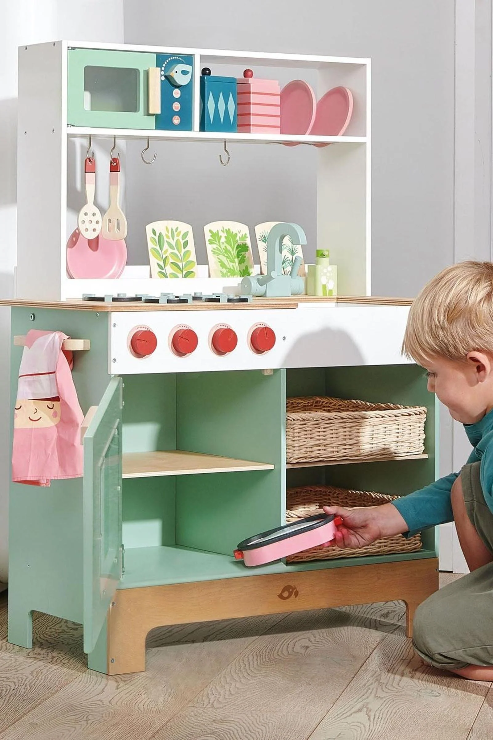 Kitchen Range - Image 3