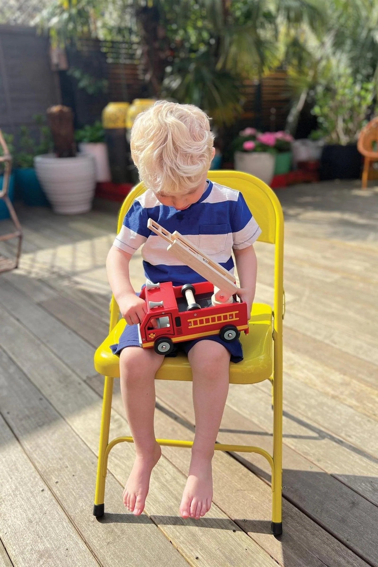 Red Fire Engine - Image 6