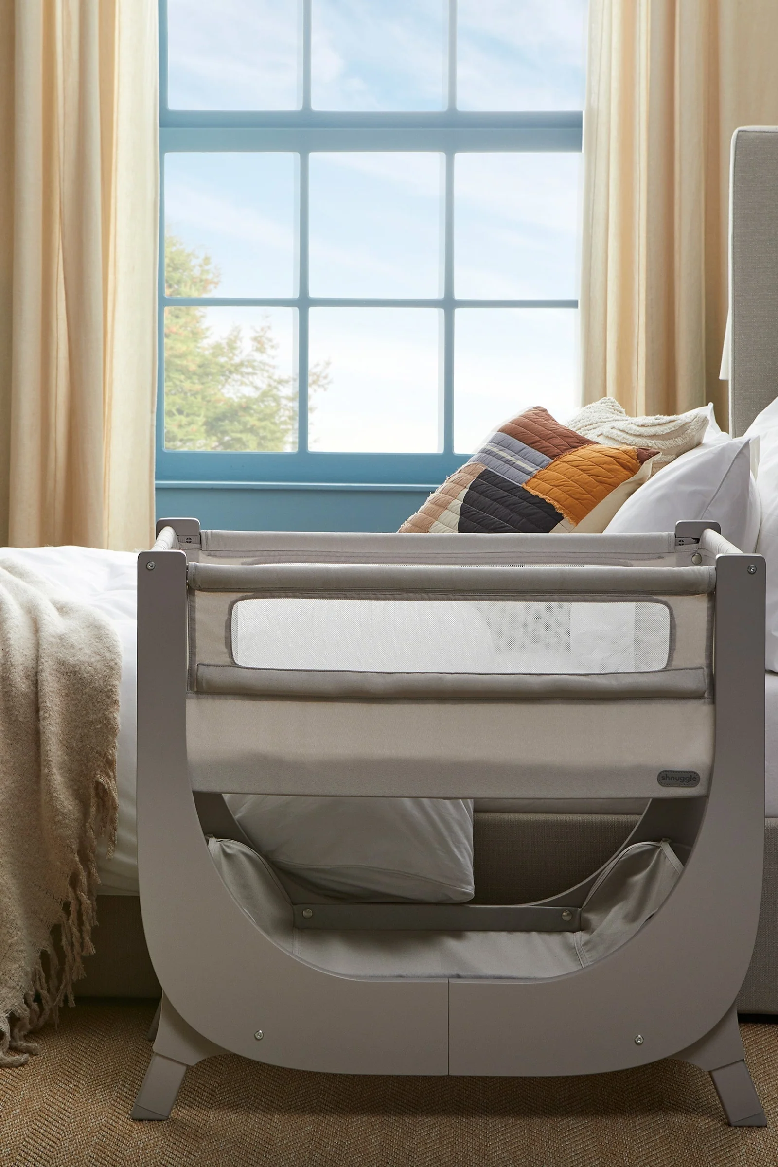 Shnuggle Air Lite Bedside Bassinet, Infant Crib, Height Adjustable - Image 13