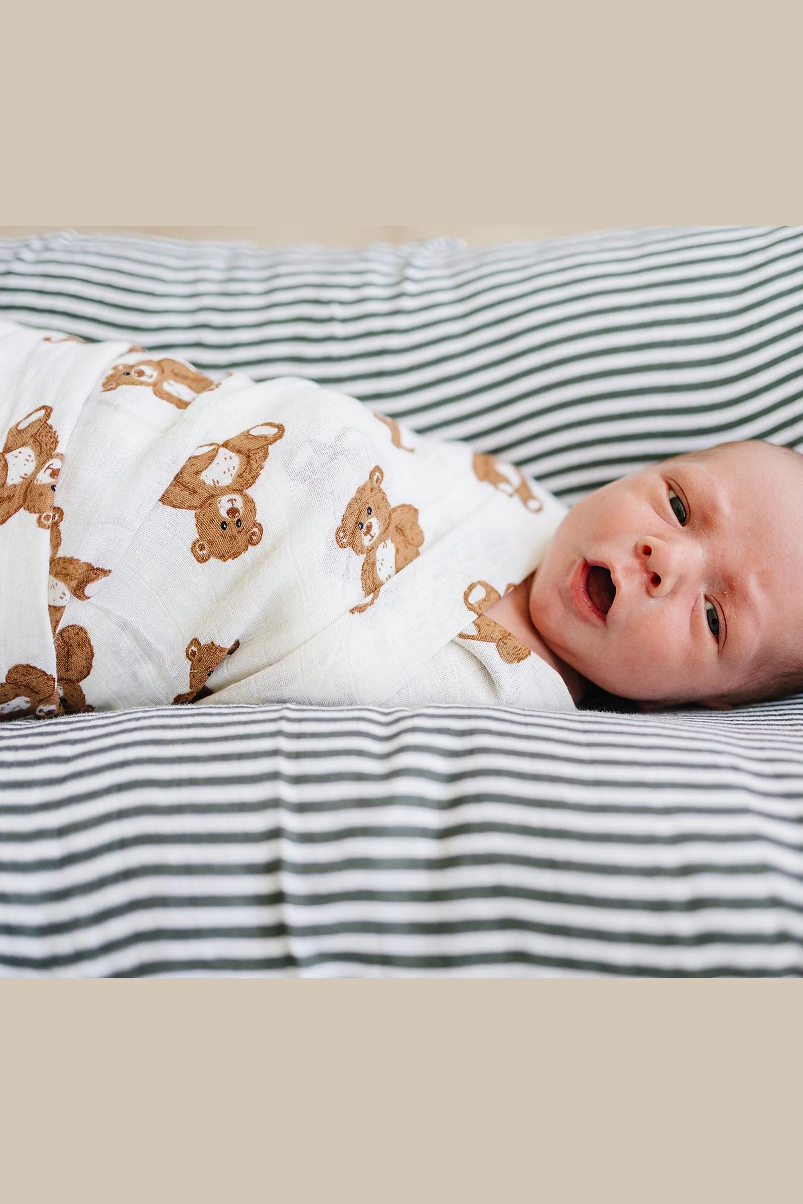Teddy Bear Muslin Swaddle Blanket, 100% Cotton, Gender Neutral, Baby - Image 3