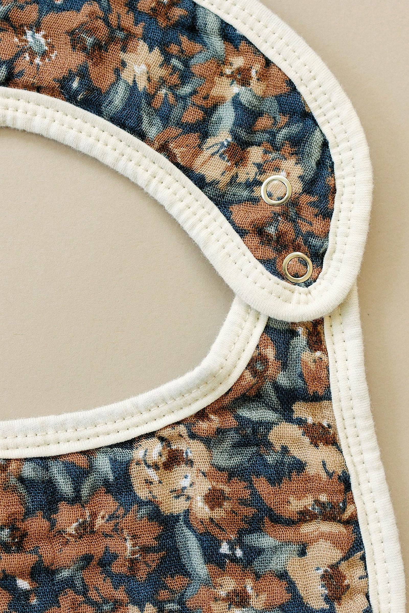 Venetian Floral Classic Muslin Bib, 100% Cotton, Baby Essentials - Image 3