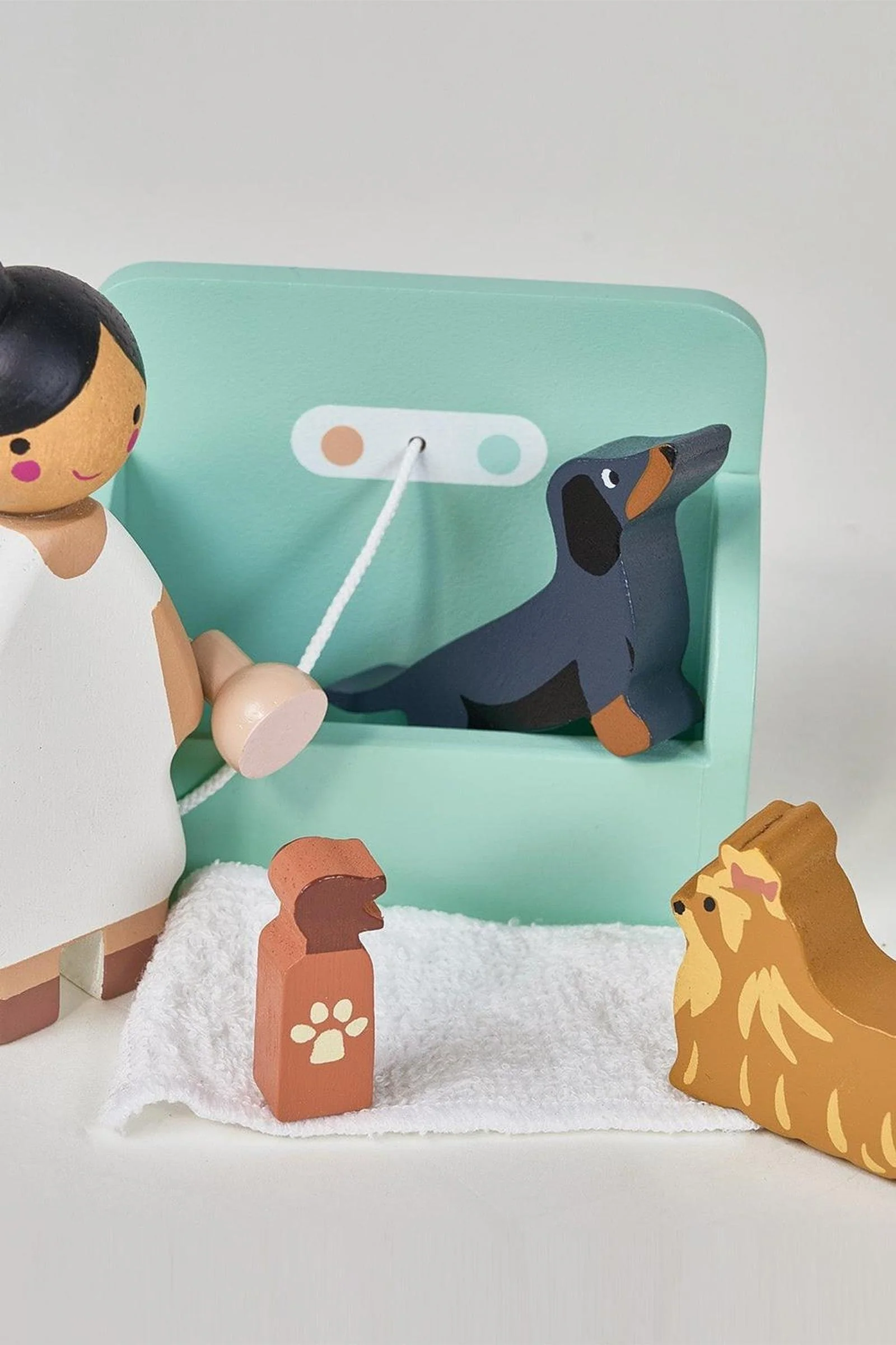 Waggy Tails Dog Salon - Image 4