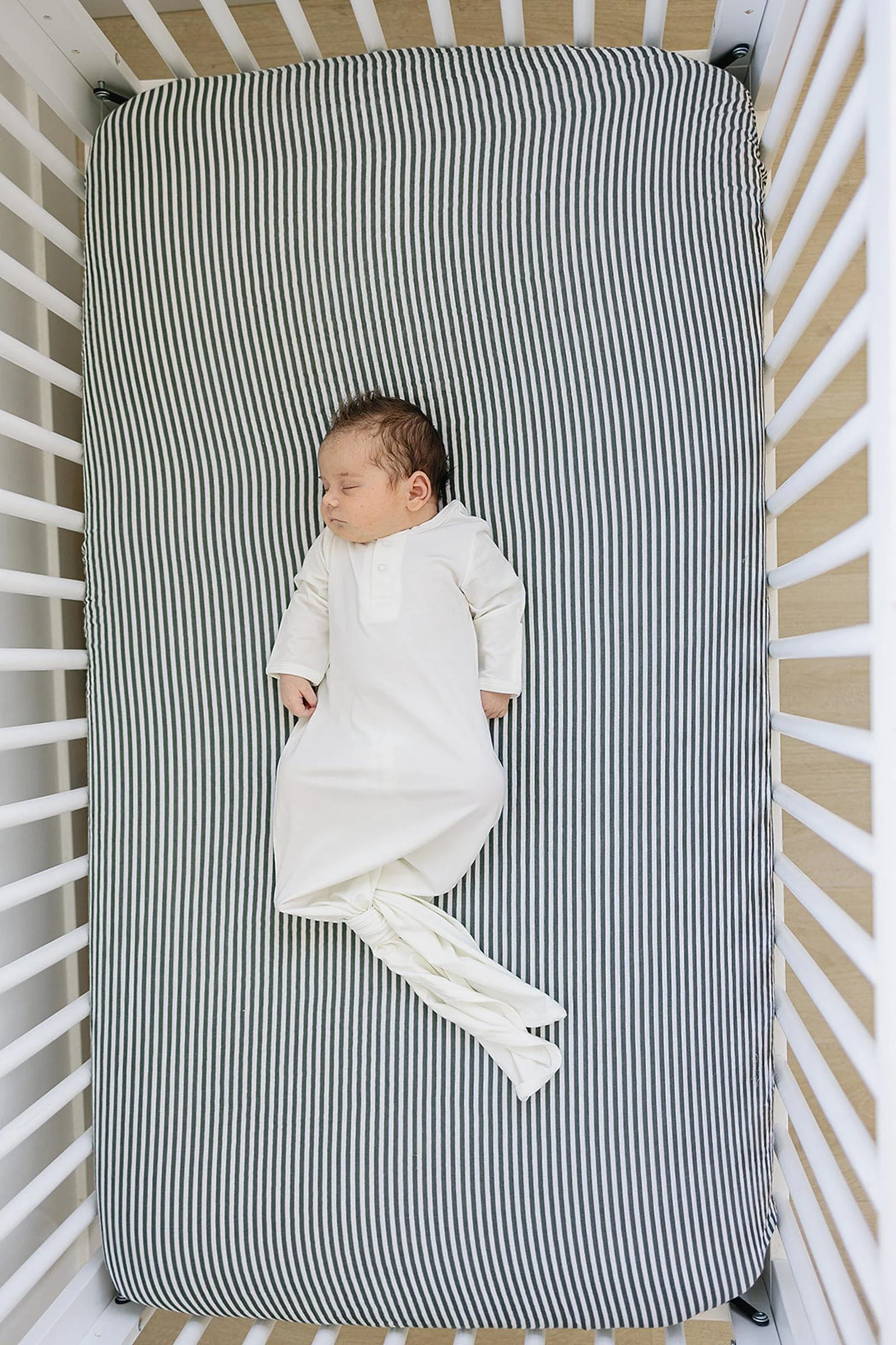 White Knot Gown, Bamboo, Baby Essentials - Image 3